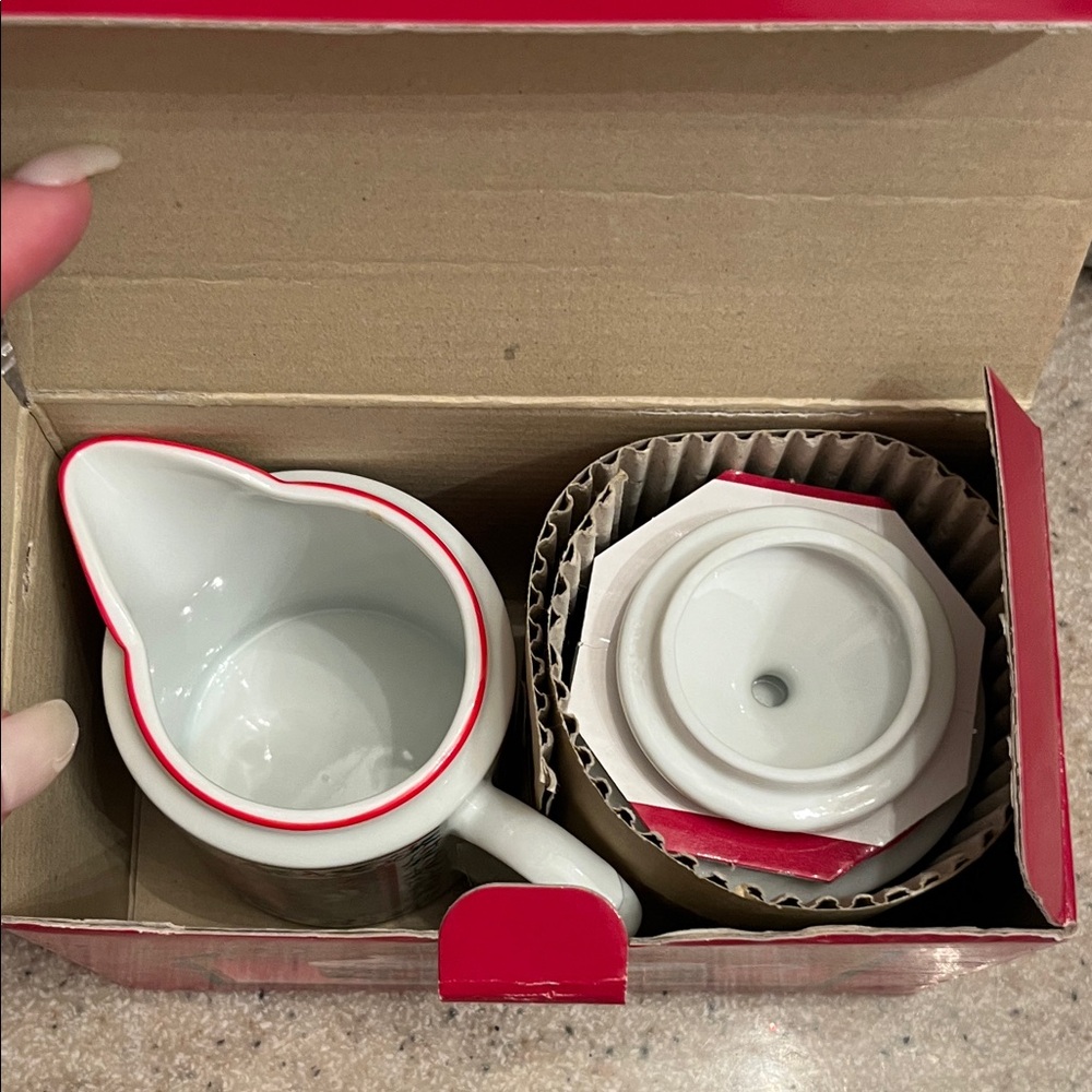 Holiday Poinsettia Vintage Sugar & Creamer Serveware Set - Picture 7 of 7